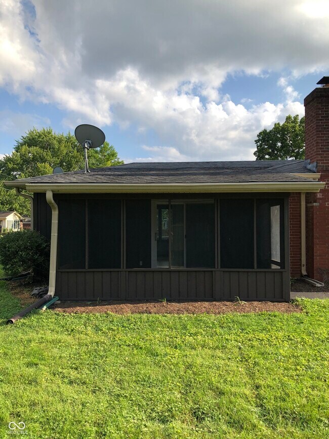 Building Photo - 6347 Breamore Rd