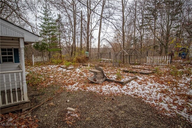 Building Photo - 483 Bank St