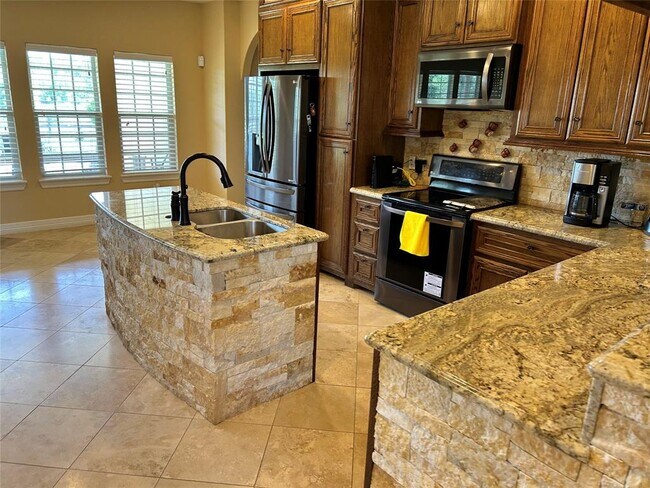 Building Photo - 6814 Millstone Dr
