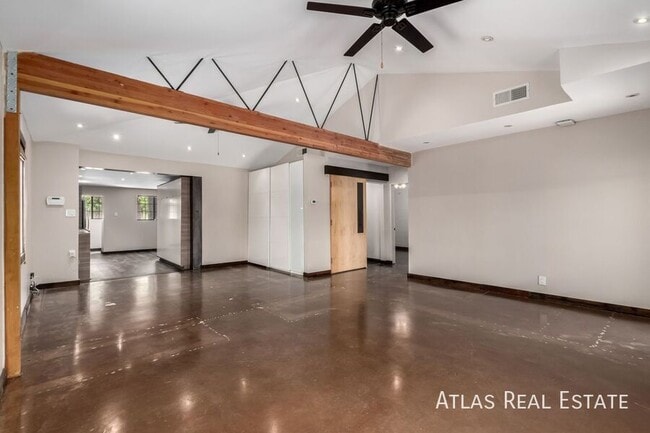 Building Photo - 224 W Montecito Ave