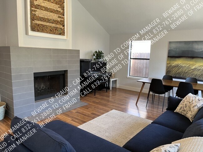 Building Photo - 645 Thompson Dr