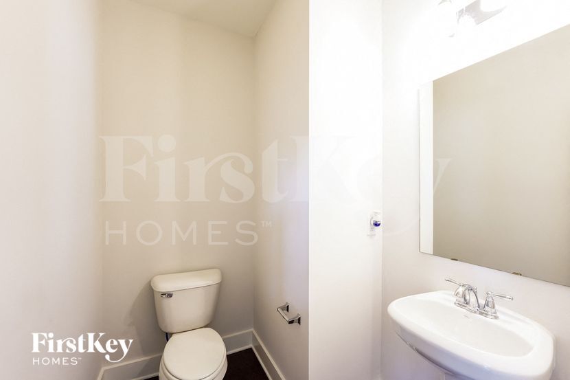 Building Photo - 3268 Chase Ct