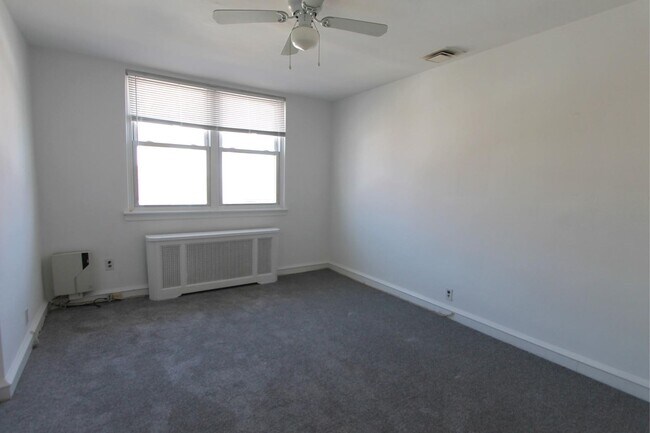 Building Photo - 6711 S Pleasant Pl