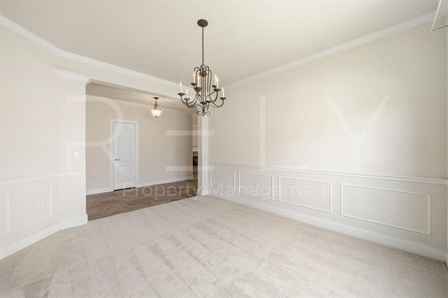 Building Photo - 808 Armstrong Dr