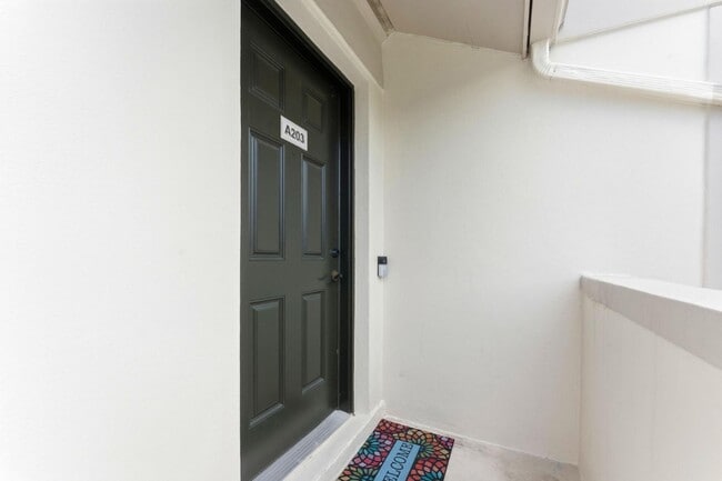 Building Photo - 2431 Heron Terrace