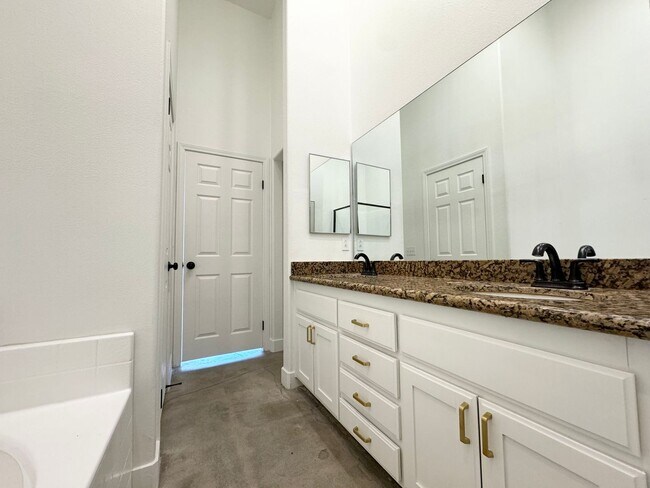 Building Photo - COMING SOON!!! 4 Bedroom / 2 Bath House with Solar in Desert Hot Springs!