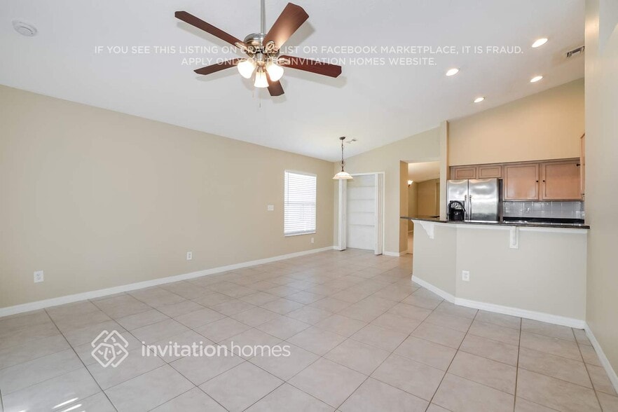 Building Photo - 459 Lancer Oak Dr