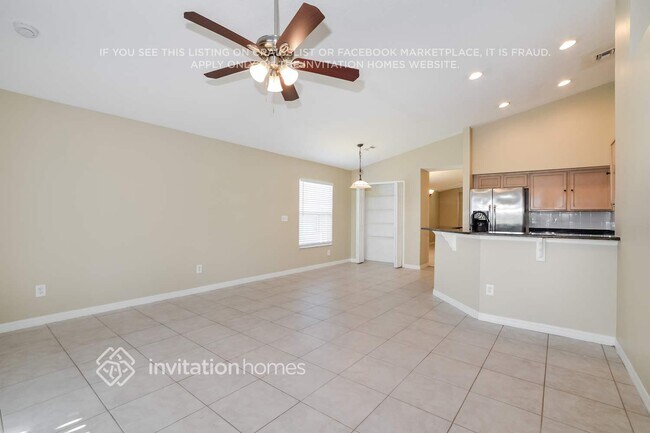 Building Photo - 459 Lancer Oak Dr