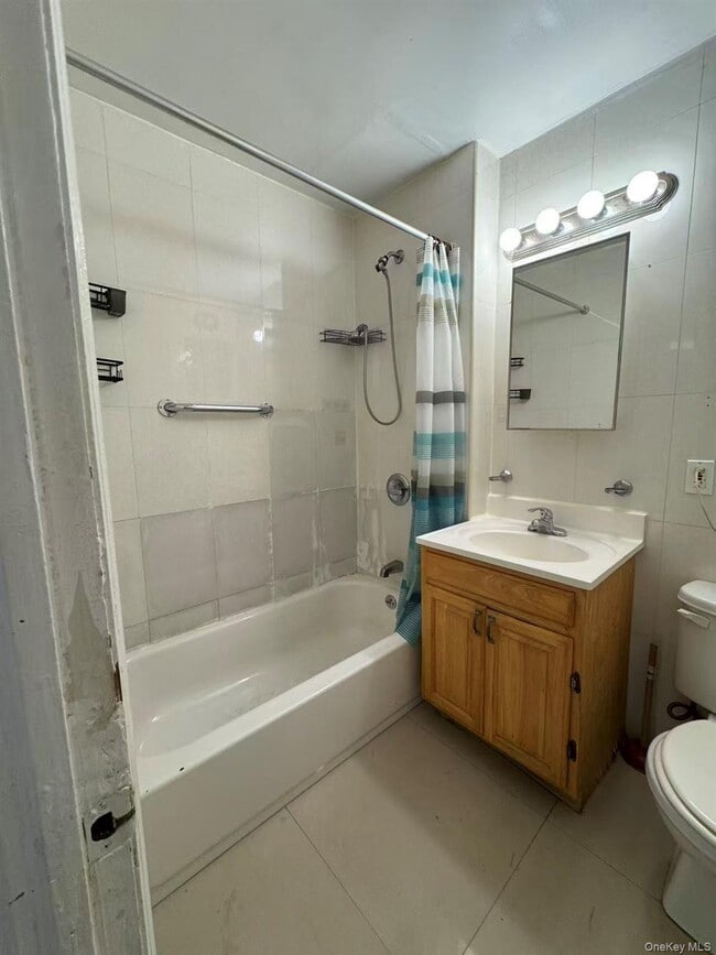 Building Photo - 47-05 90th St