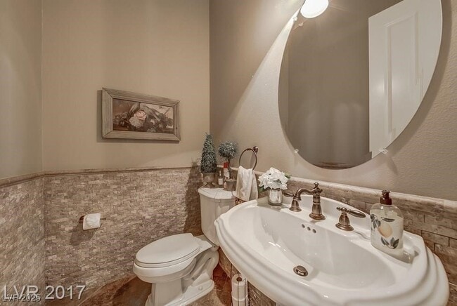 Building Photo - 1340 Dilevante Dr