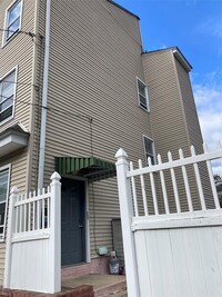 Building Photo - 21 Congress St