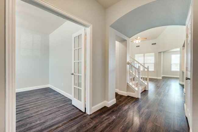 Building Photo - 1721 Shoebill Dr