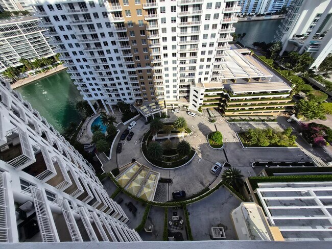 Building Photo - 701 Brickell Key Blvd