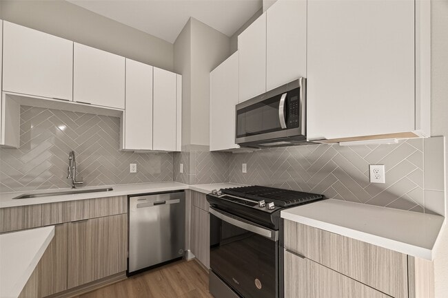 Building Photo - 778 Paul Quinn St