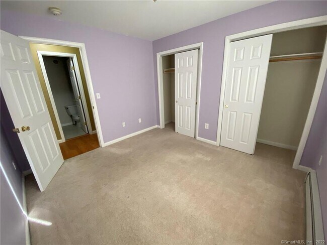 Building Photo - 333 Vincelette St
