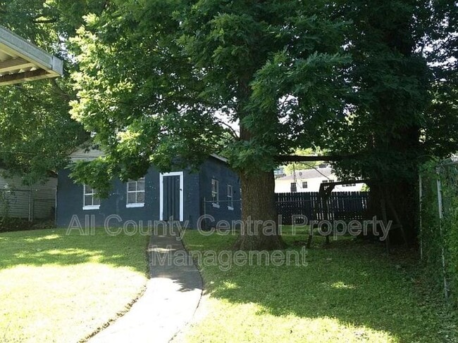 Building Photo - 1319 31st St N