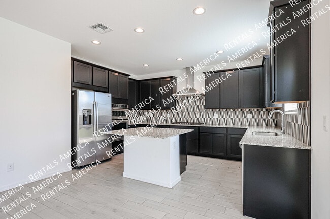 Building Photo - 5509 N 108th Ave