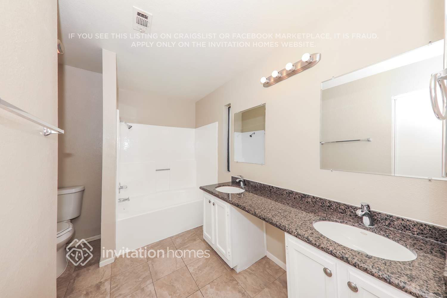 Building Photo - 14566 Southwood Dr