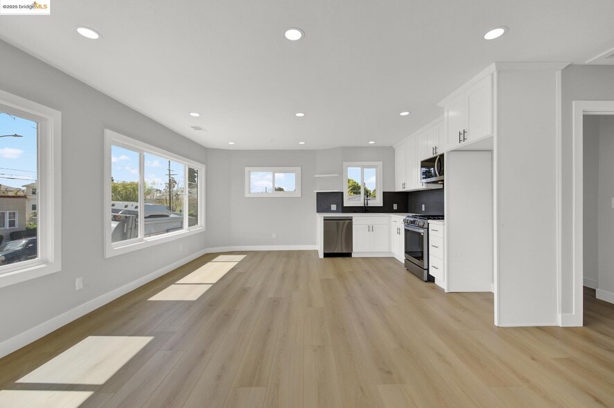 Dining/Kitchen - 1120 59th St