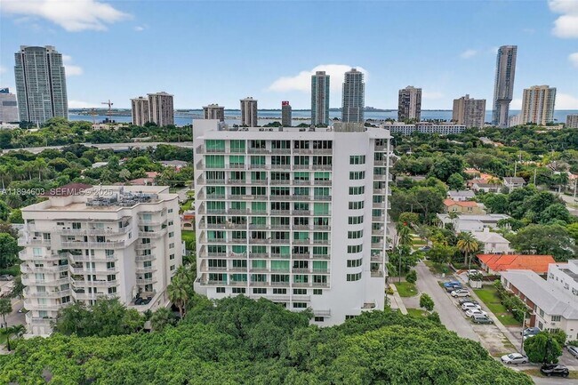 Building Photo - 2021 SW 3rd Ave