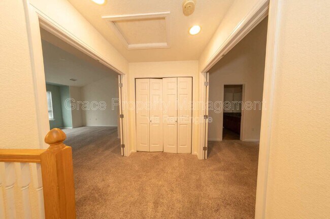 Building Photo - 12780 Ivanhoe St