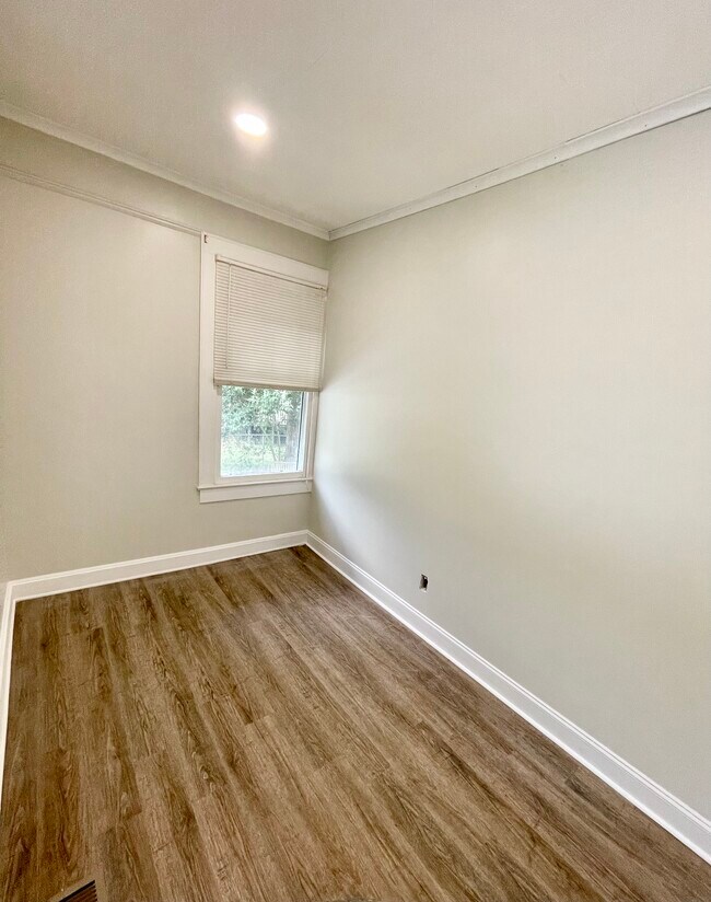 Building Photo - 211 North St