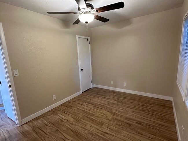 Building Photo - GET $500 OFF OF THE FIRST MONTHS RENT!!!