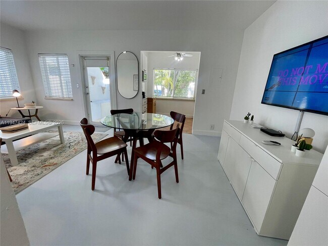 Building Photo - 8036 Harding Ave