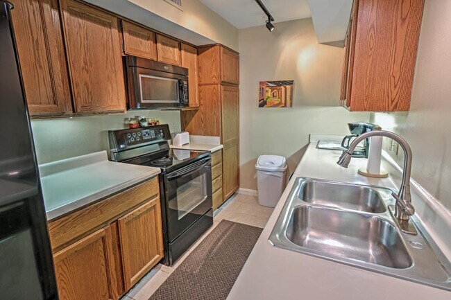 Building Photo - 600 NW 4th St