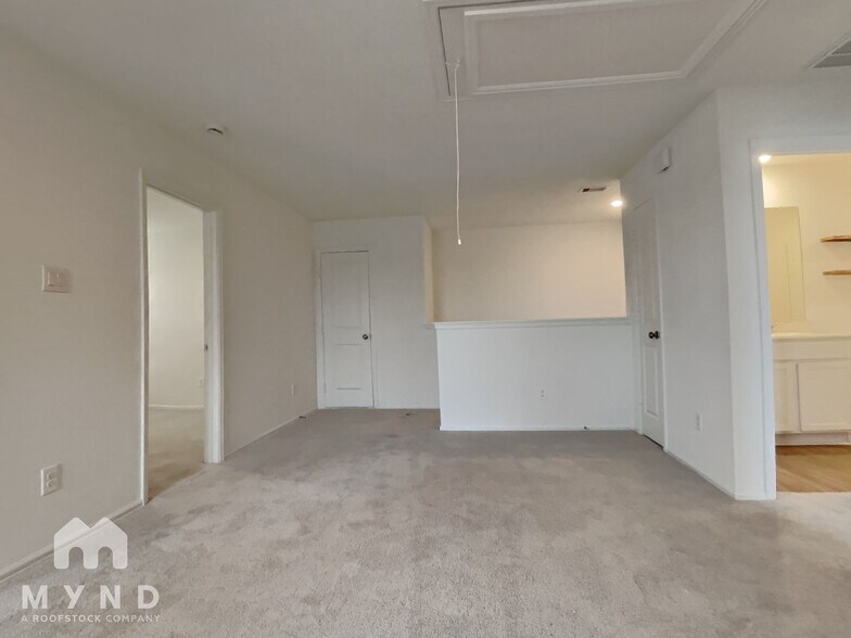 Building Photo - 9406 Kash Point Ct