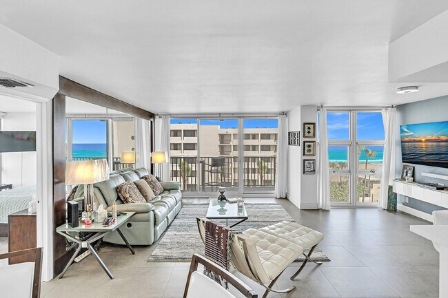 Building Photo - 525 N Ocean Blvd