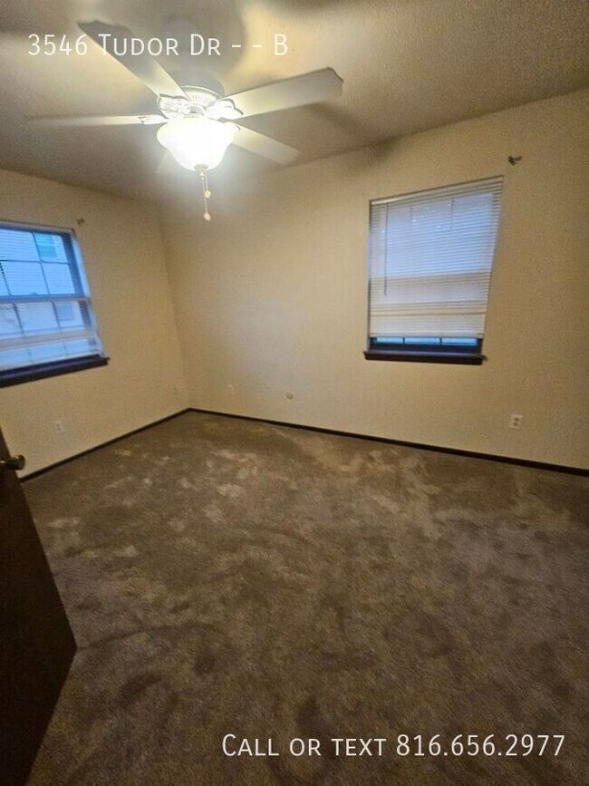 Building Photo - 3546 Tudor Dr