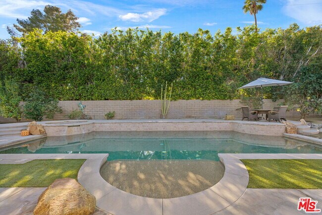 Building Photo - 74085 Old Prospector Trail