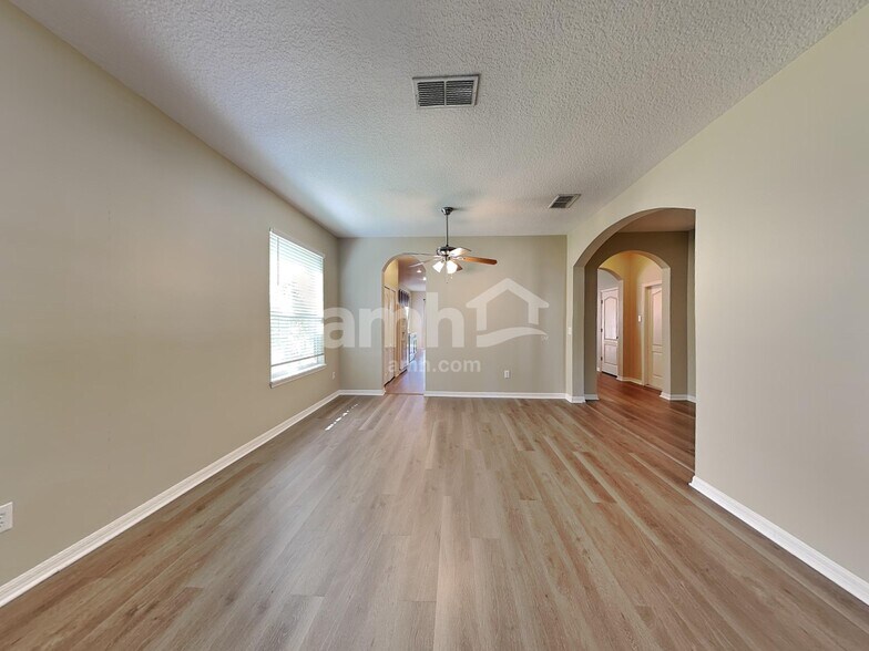 Building Photo - 508 Azalea Bloom Dr