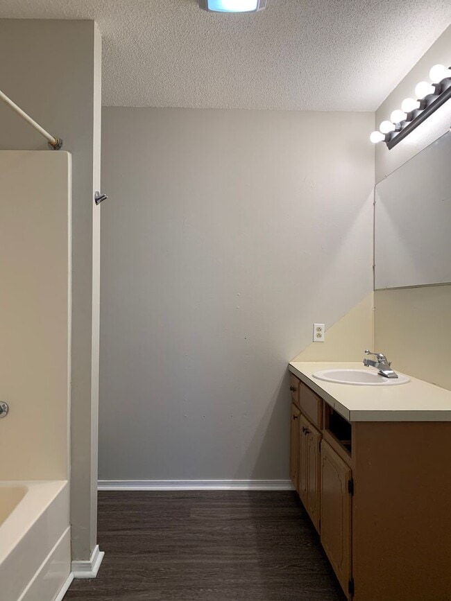 Building Photo - 1307 N. Arkansas-