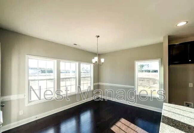 Building Photo - 113 Tellmont St
