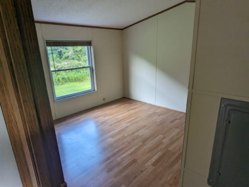 Building Photo - 291 Moses Ln