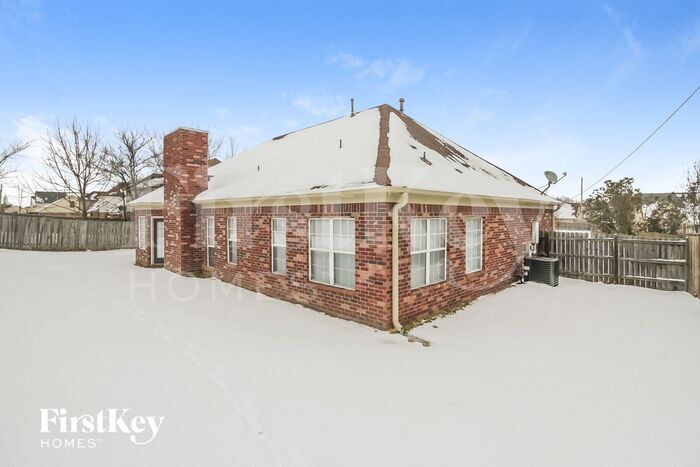 Building Photo - 4889 Harvest Park Dr