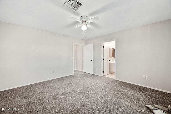 Building Photo - 4036 E Melinda Ln