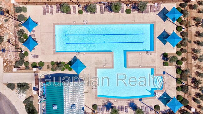 Building Photo - 3220 Jevonda Ave