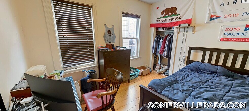 Building Photo - 378 Washington St