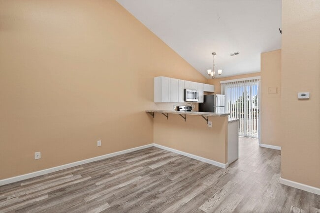 Building Photo - 16934 E Whitaker Dr