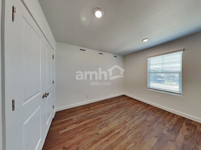 Building Photo - 13145 Mustang Crossing Rd