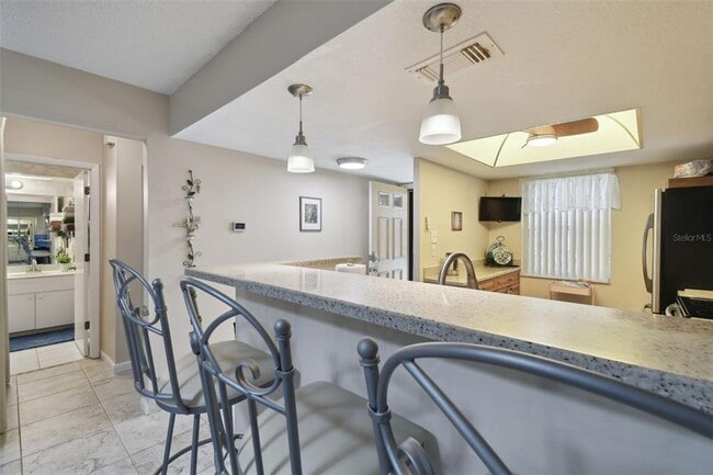 Building Photo - 8130 Braddock Cir