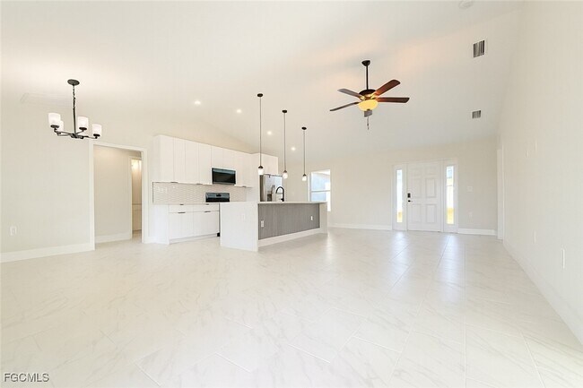 Building Photo - 3716 NE 15th Ave