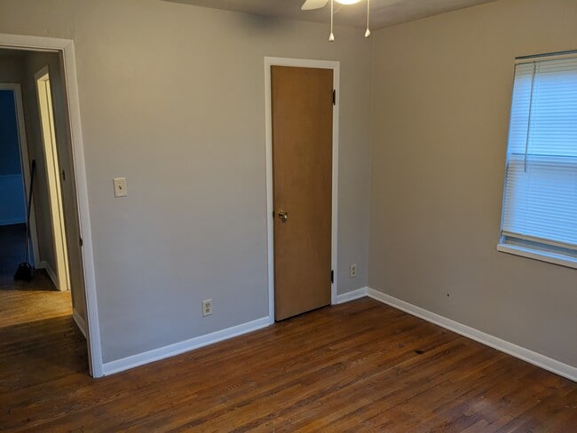 Building Photo - 832 Greenmount Blvd