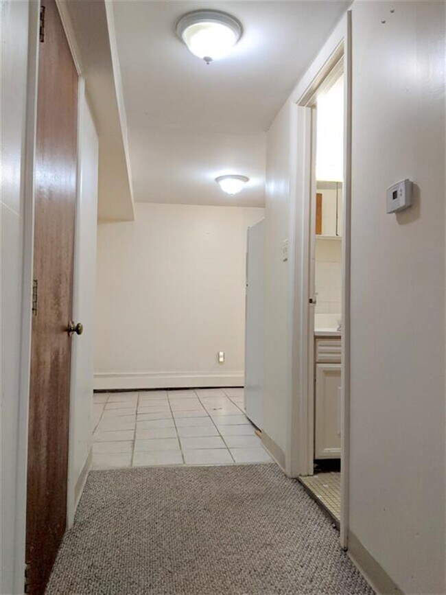 Building Photo - 11 Cameron Ave