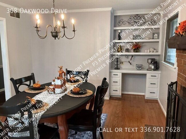 Building Photo - 308 Oakwood Dr