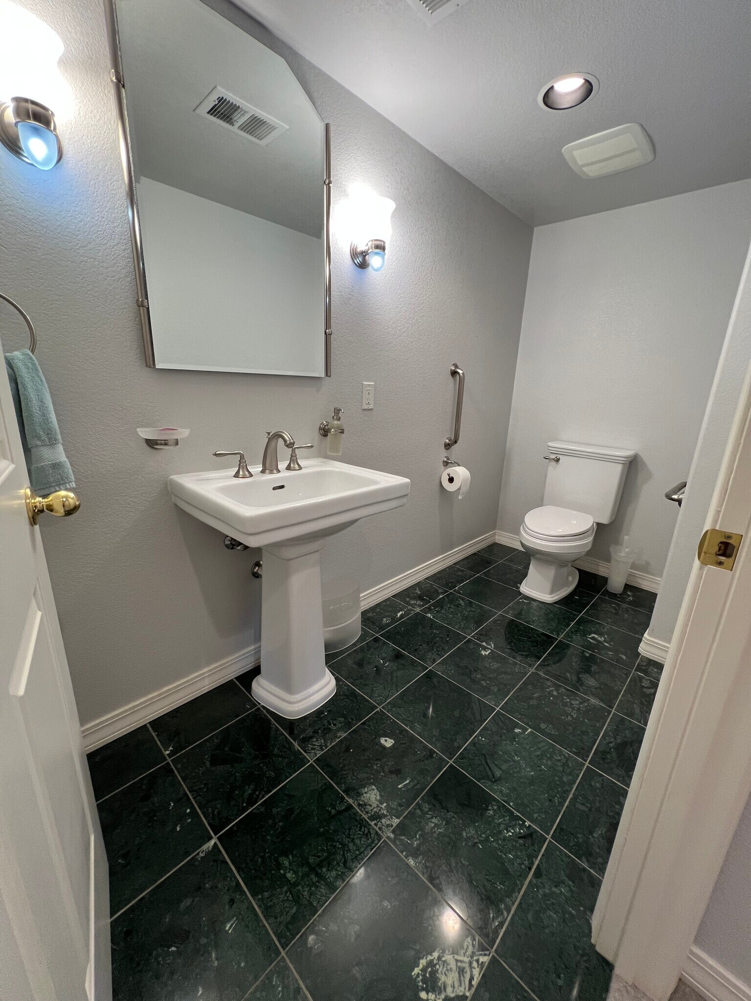 Basement Bathroom - 4150 S Hampton Cir