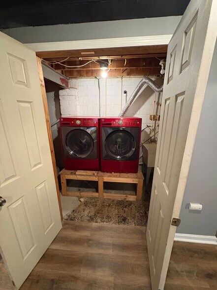 Building Photo - 1668 Kirkwood Rd